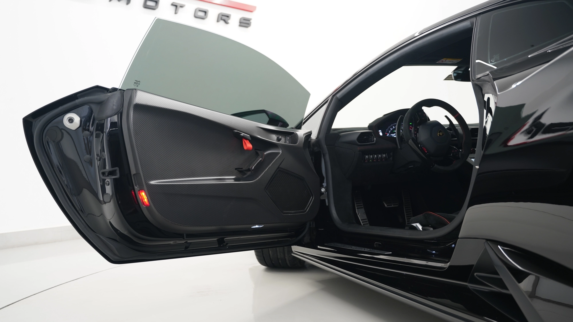 2021 LAMBORGHINI HURACAN STO interior