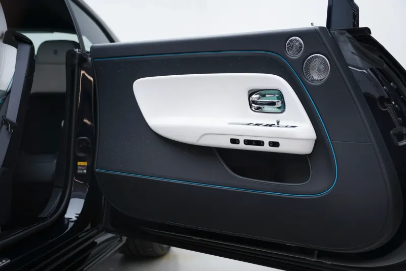 2025 Rolls-Royce Spectre interior