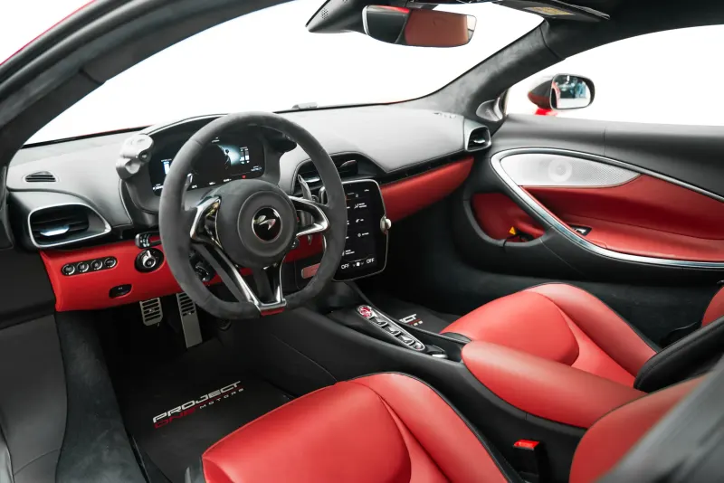 2024 McLaren Artura interior