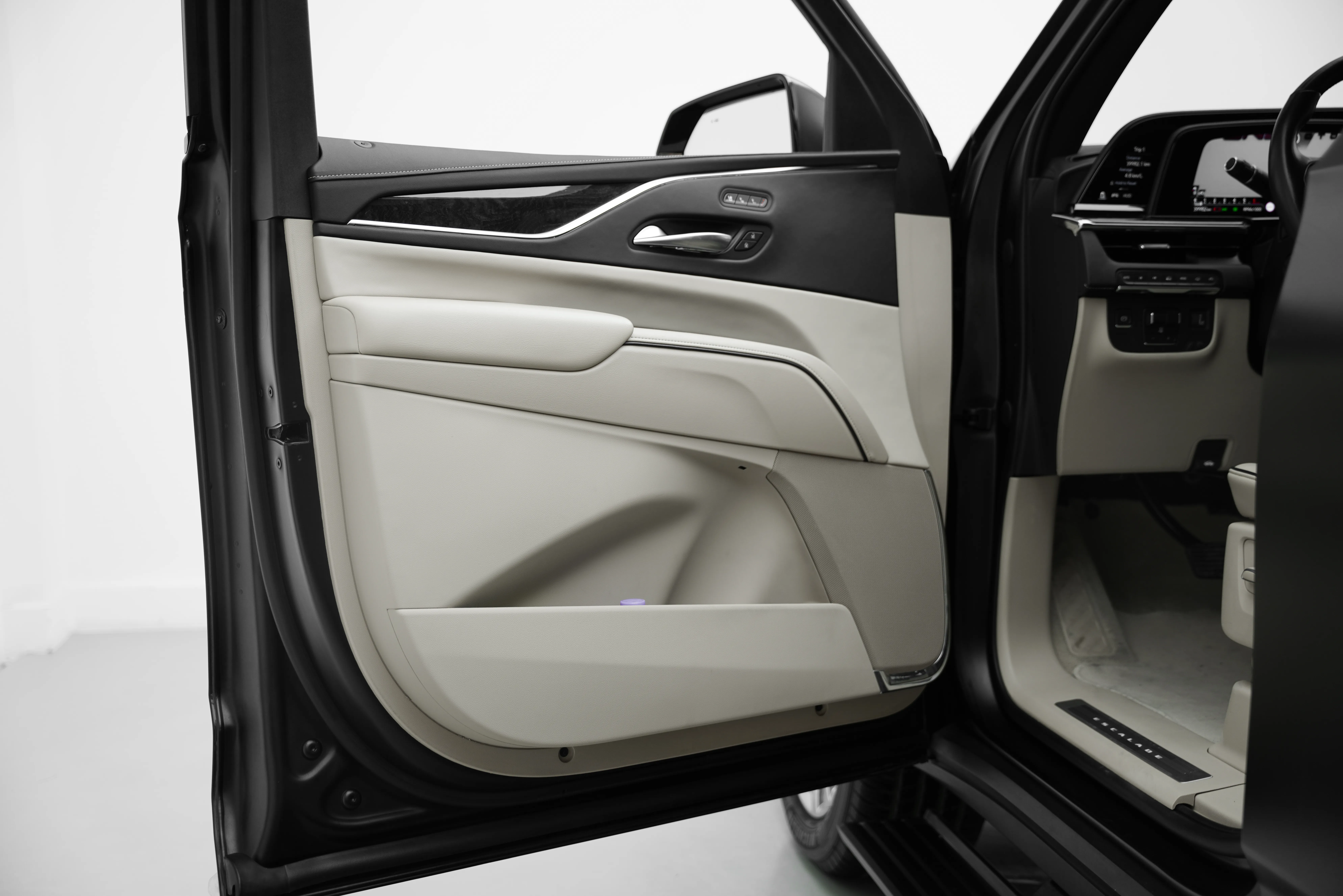 2023 CADILLAC ESCALADE 600 BLACK EDITION WITH WARRANTY AND SERVICE CONTRACT interior