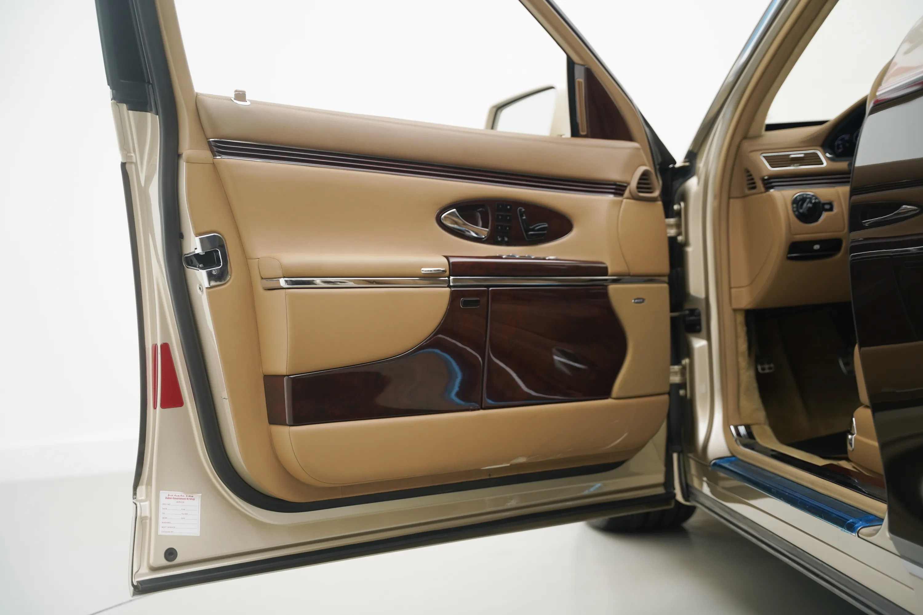 2010 MAYBACH 57S interior