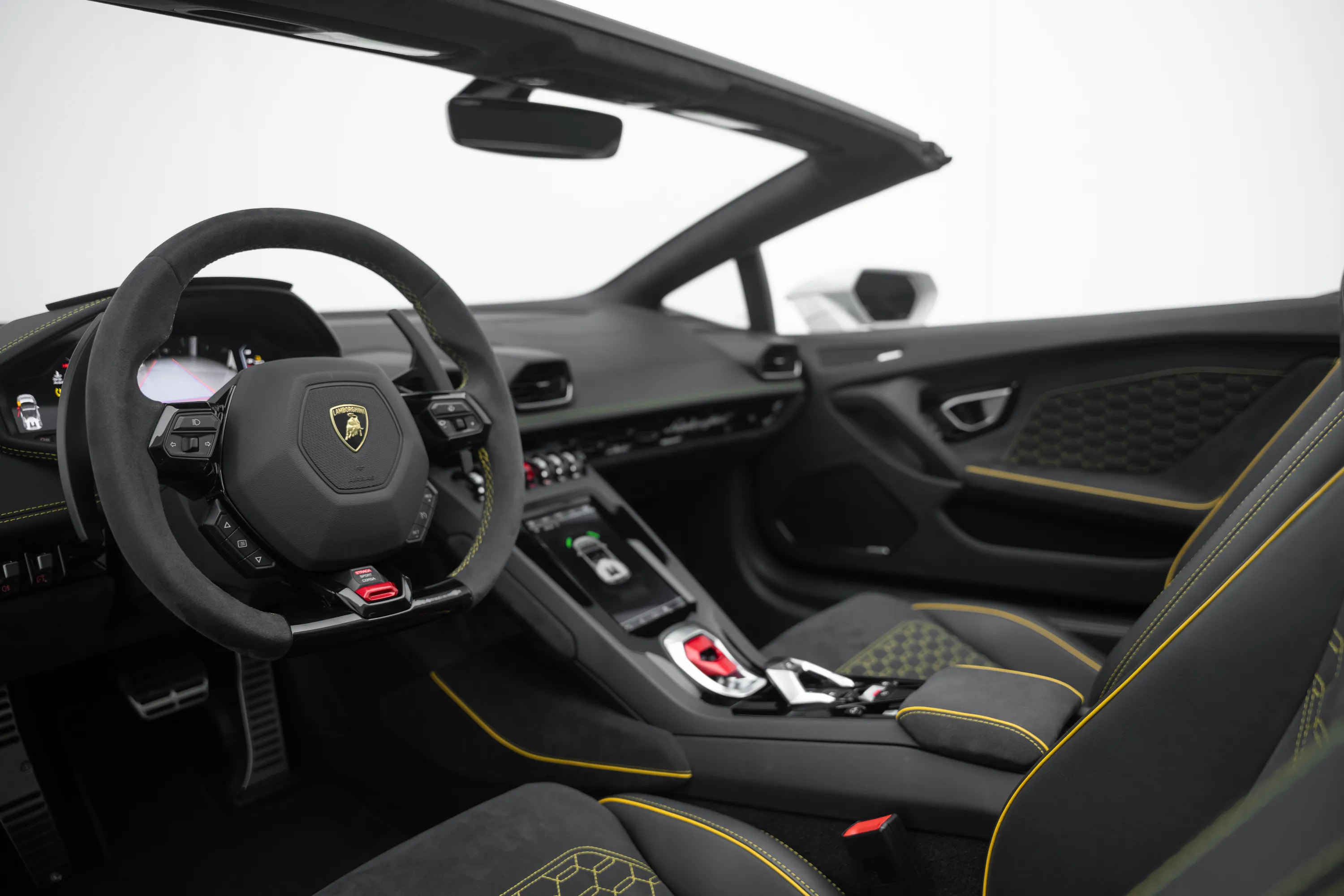 2021 LAMBORGHINI HURACAN EVO SPYDER interior