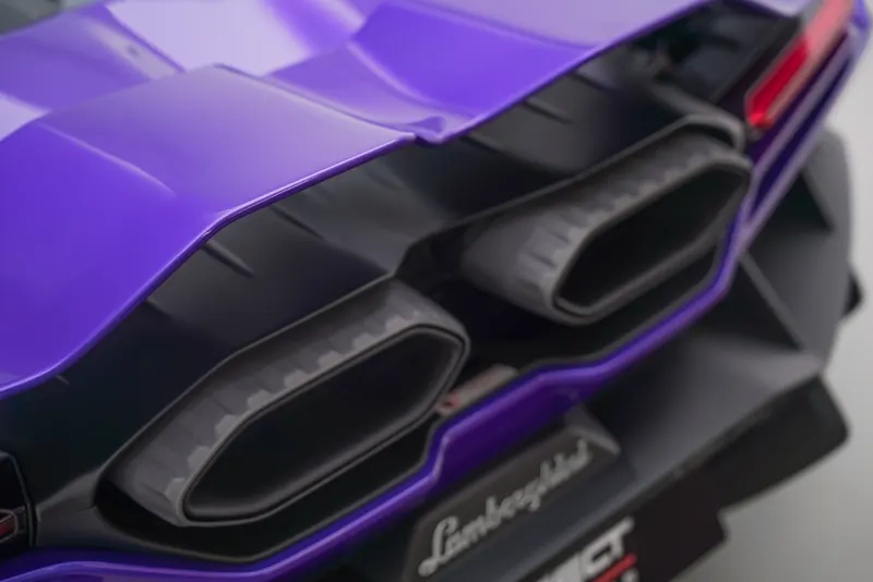 2025 Lamborghini Revuelto interior